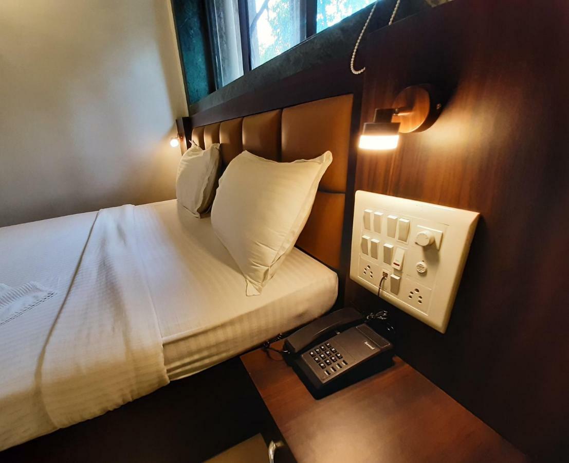 Hotel Royal Comfort Mumbai Dış mekan fotoğraf